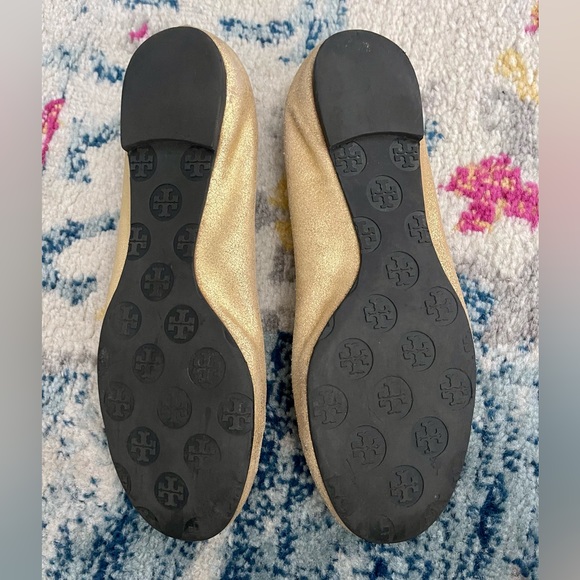 Tory Burch gold flats with logo - Picture 4 of 5